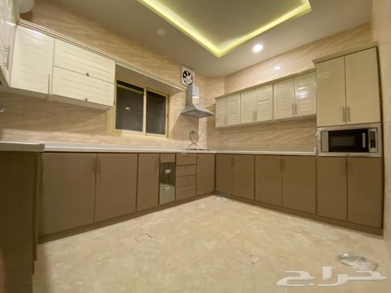 فني مطابخ الامنيوم