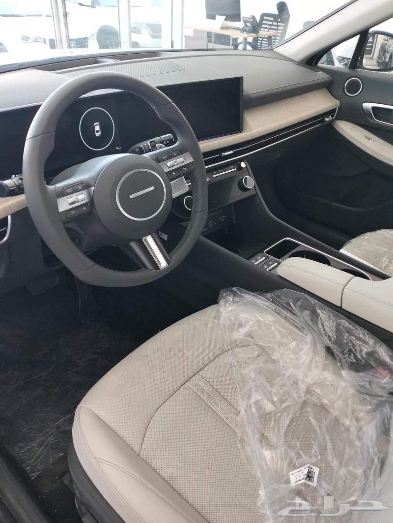Hyundai Sonata Comfort Class with Panoramic Sunroof Saudi 202563616284881411114