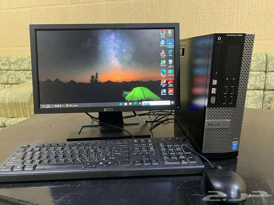 Desktop computer with all its accessories63325944636673111
