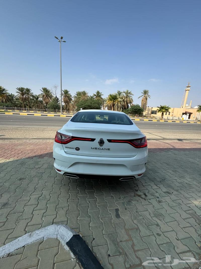 Renault Megane Half Full 202463616296574082113