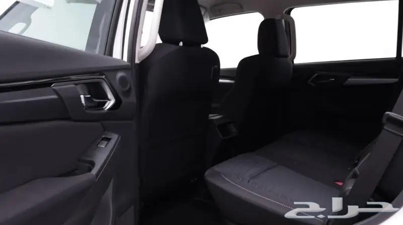 Isuzu MU-X Standard 2023 Cash and Installments63616300557698111