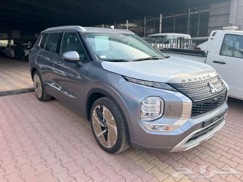 ميتسوبيشي - اوتلاندر - 2024 - 4 4 فل كامل 7 راكب - سعودي63616295450753113