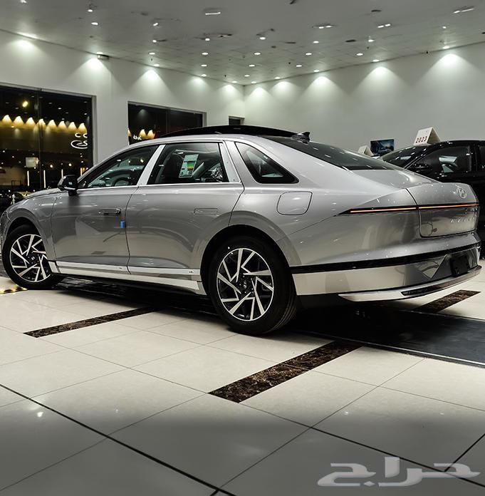 Hyundai Azera 2025 (Available in various categories and colors) All specifications63616437590915113