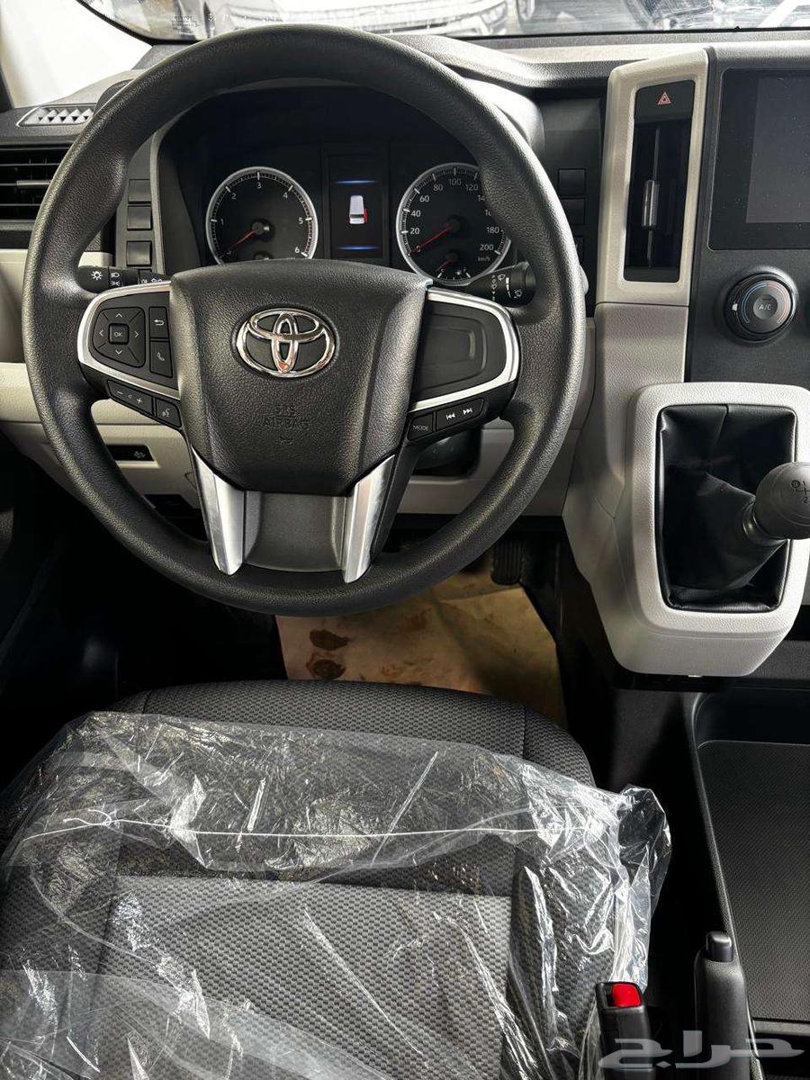 Toyota Hiace Passenger Diesel 202563616310735362112