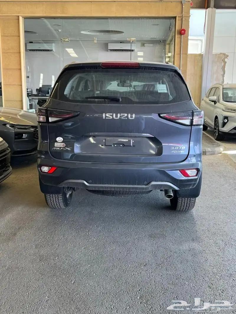 ايسوزو MUX فل كامل دبل ديزل سعودي 2023 متوفر لدى الحسن63616444503681112