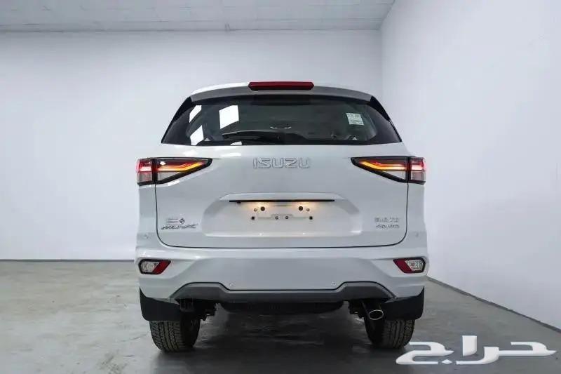 Isuzu MU-X 2024 Cash and Installments63616459046915114
