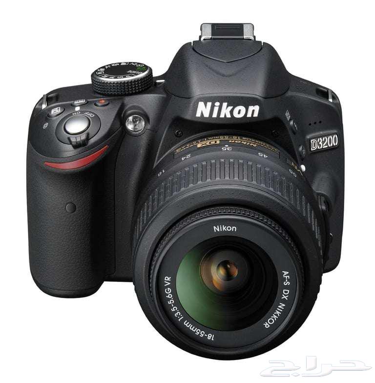 Nikon D3200 camera, almost completely new63317007903618111