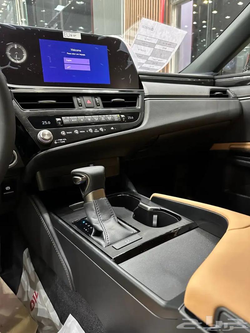 Lexus ES 250 Gasoline 202463616931144578112