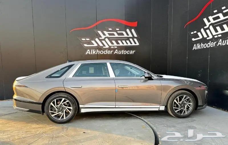 هيونداي ازيرا كلاسك 2025 لدى شركة الخضر للسيارات63616913778434113