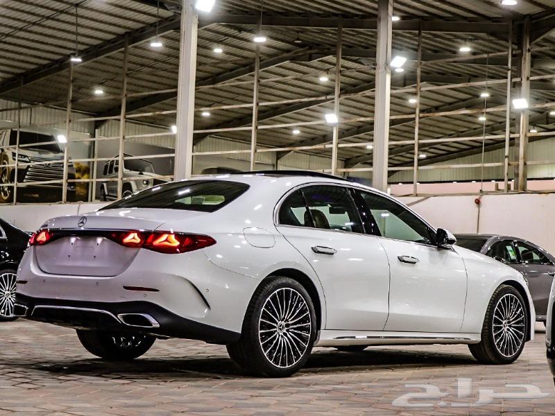 مرسيدس E200 AMG 2024 شاشتين للبيع كاش وأقساط63616916727937114