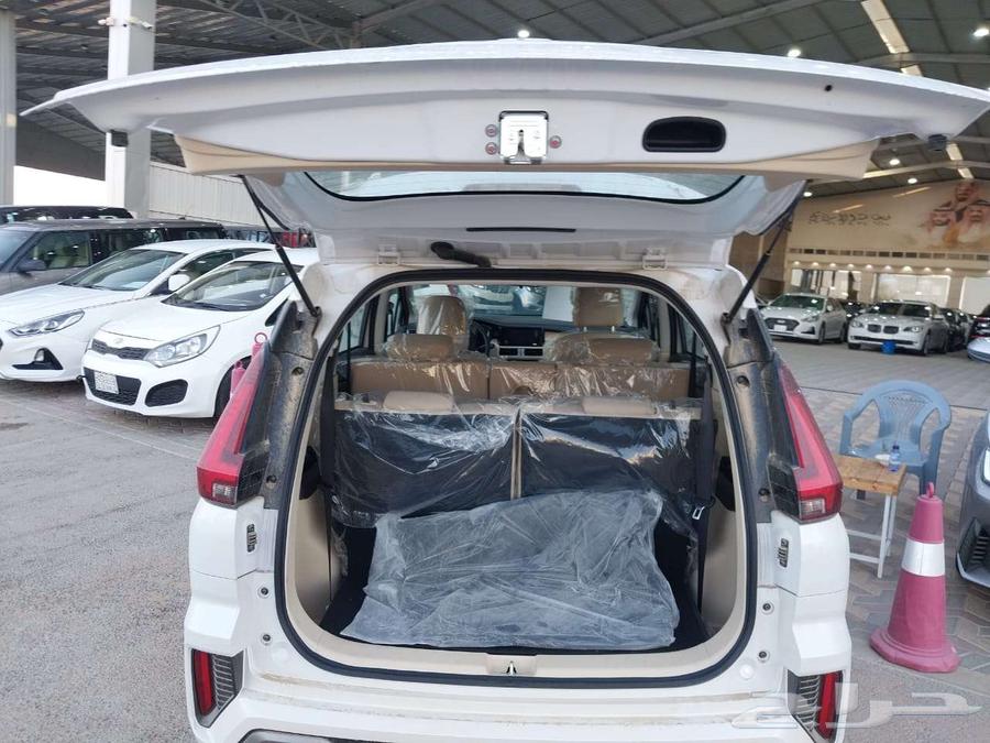 Mitsubishi Expander Full 2024 White Cash and Bank Installments63616917783555114