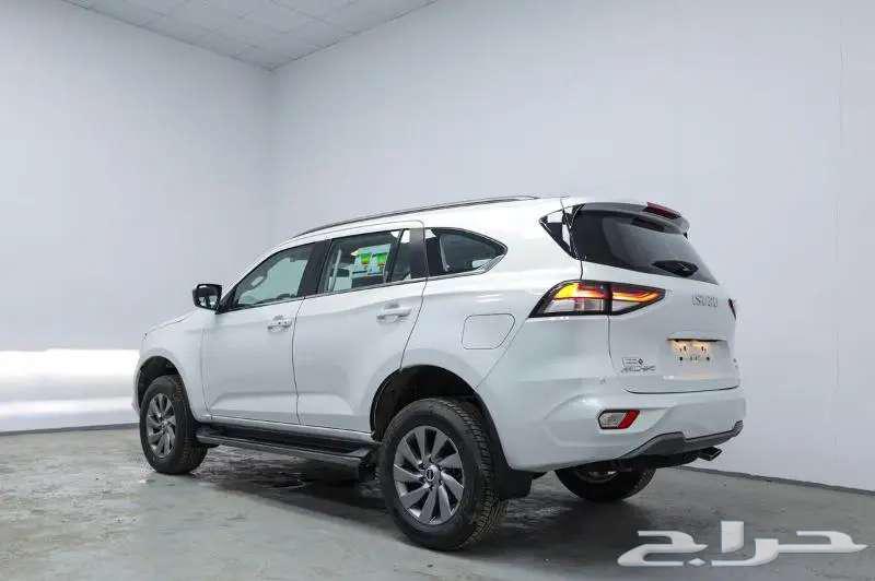 Isuzu 2024 MUX Full Option at the Best Prices63617070450050111