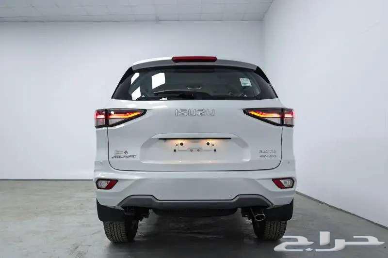 Isuzu 2024 MUX Full Option at the Best Prices63617070450050114