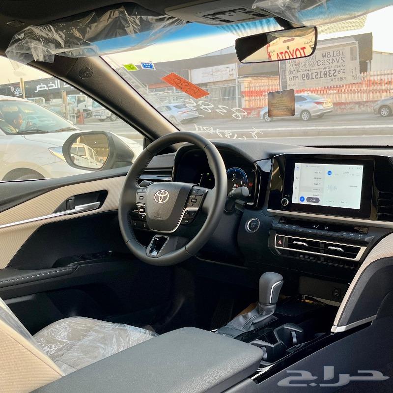 Toyota Camry Standard Silver Color at a Good Price Silver Color 11731063617061447426114