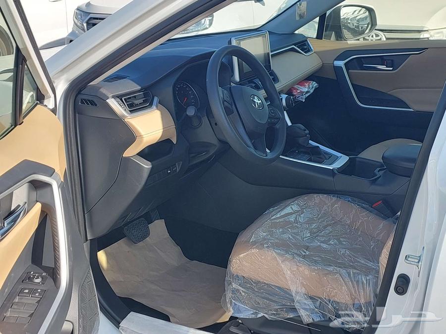 Toyota RAV4 XLE Gasoline Semi Full 2025 Saudi63617069881474113