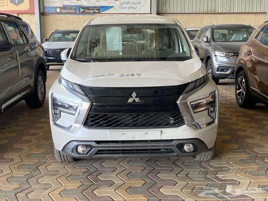 Cash and Installments Mitsubishi Expander High Line 202463617224970881114