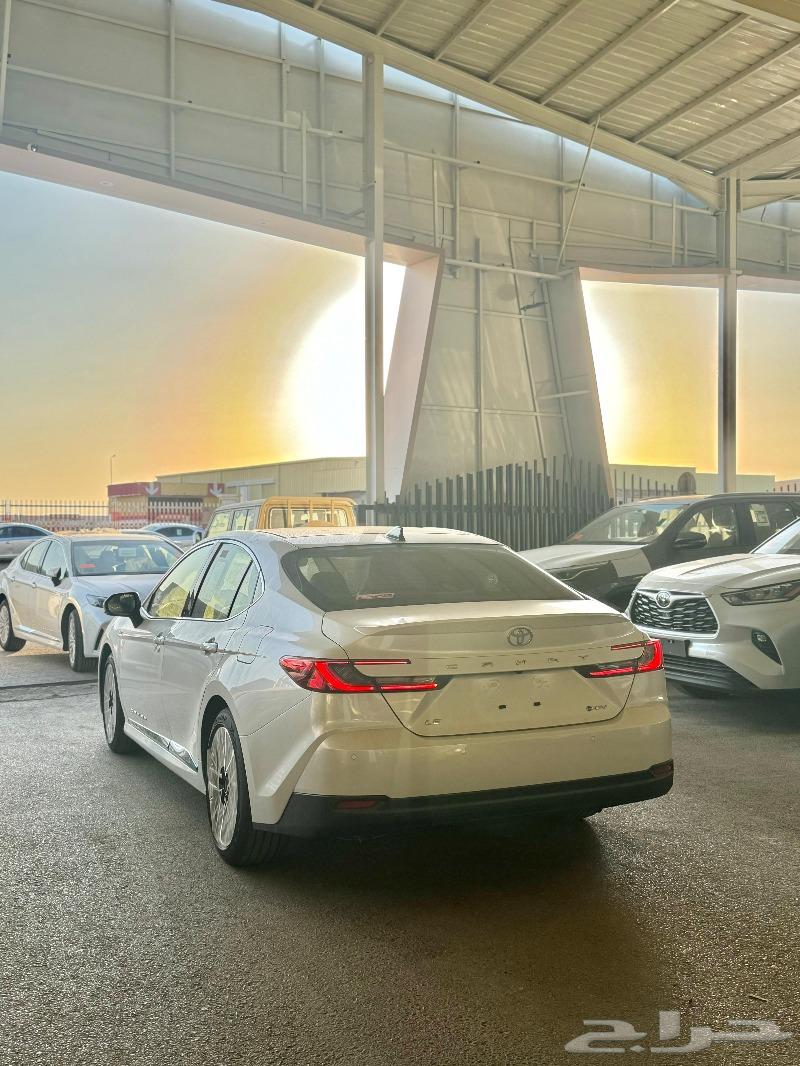 Toyota Camry LE Hybrid 2025 Cash and Installments63617255237378113