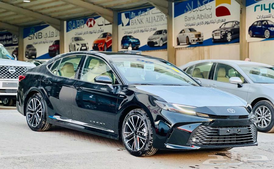 Toyota Camry LE Hybrid 202563617255365761112
