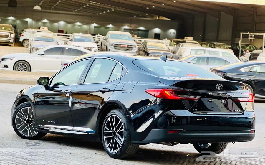Toyota Camry LE Hybrid 202563617255365761114