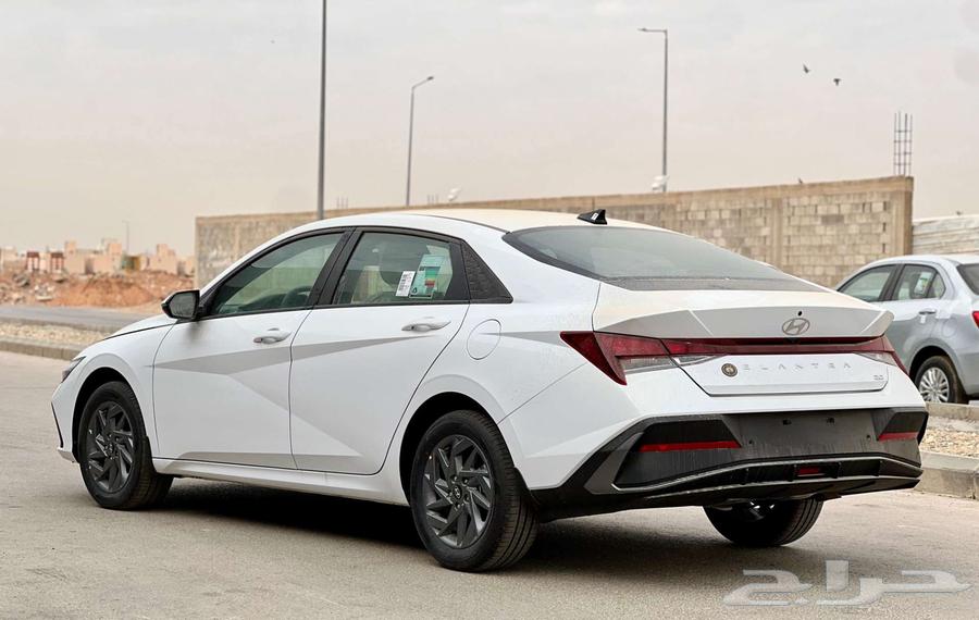 Nitra 2025 Smart Saudi White Gray63617255982977113