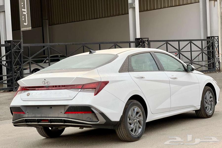 Nitra 2025 Smart Saudi White Gray63617255982977114