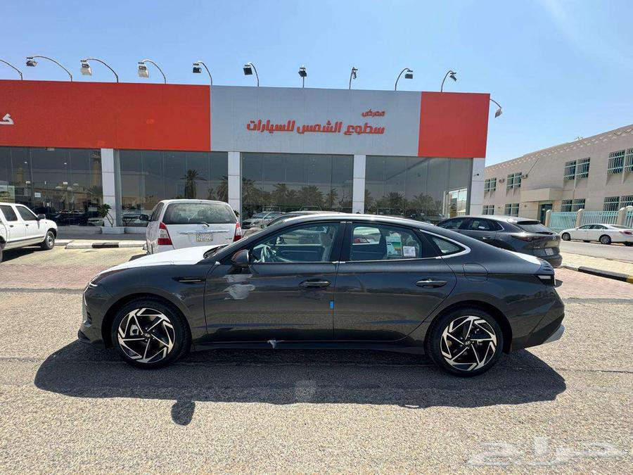 Hyundai Sonata Comfort Model 202563617254793091112