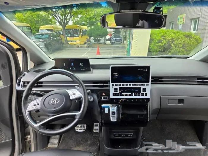Hyundai Staria VIP top category63617410620546112