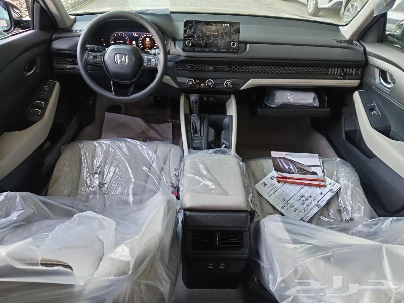 Honda Accord LX Standard 202563617540811778114