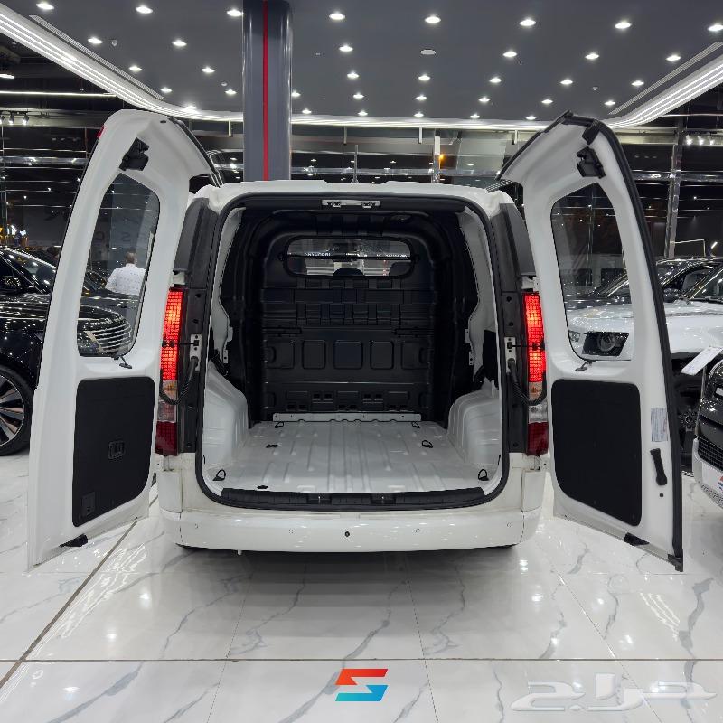 Hyundai Staria Cargo Van 2023 Model Available for Cash and Installments63617407445379111