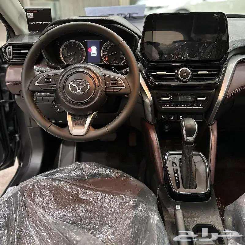 تويوتا اوربان 2025 فل كامل ( تقسيط وكاش )63617536931330113