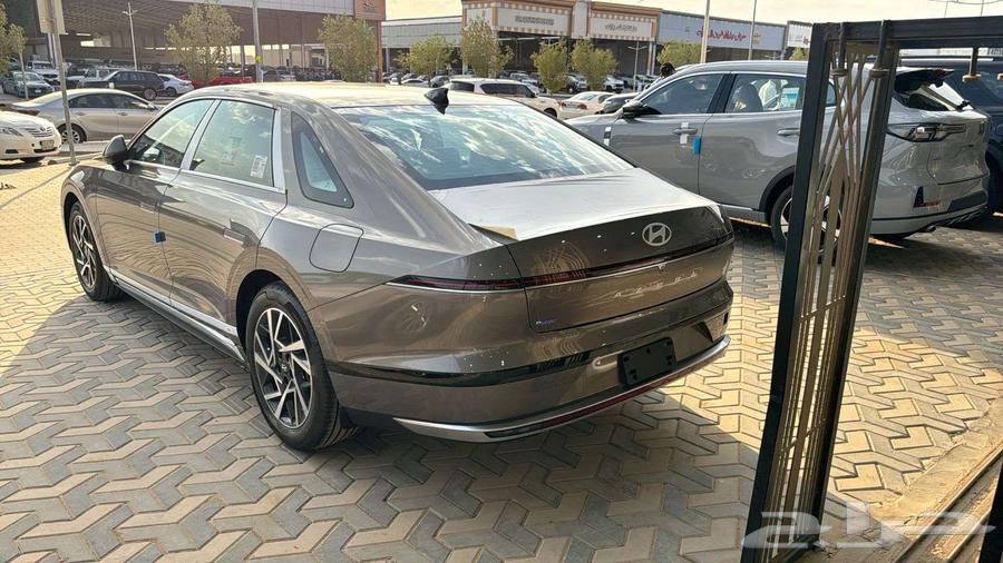 هيونداي ازيرا كلاسيك 202563617538268417111