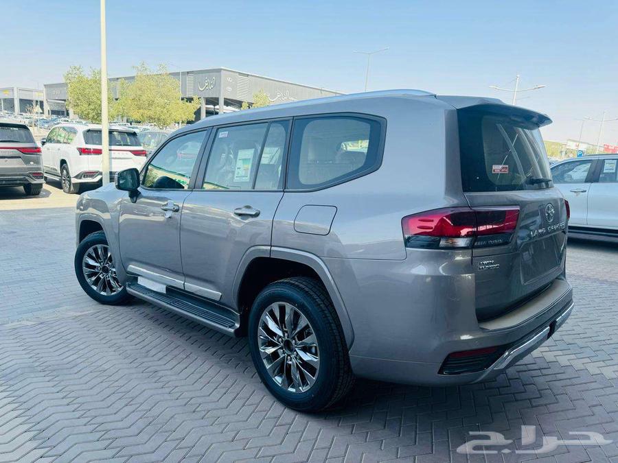 Toyota Land Cruiser GXR - L4 Gasoline 2024 Bank and Cash Sales63617556090370114