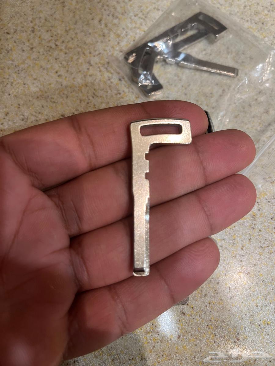 Mercedes key63534055967490113