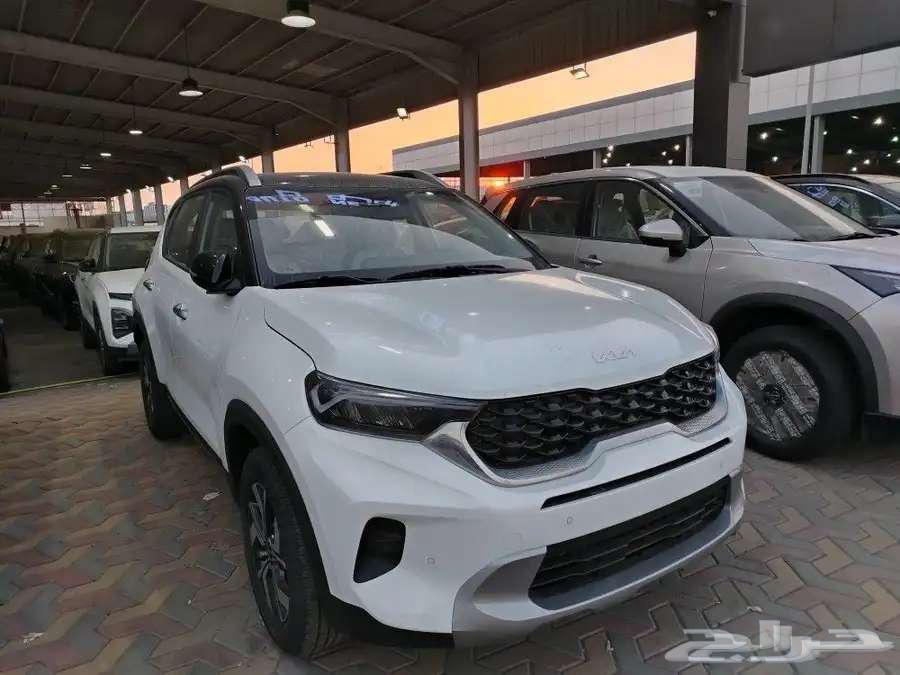 Kia Sonet with 1.5 engine fingerprint starting from affordable prices 23 model63617704656130111