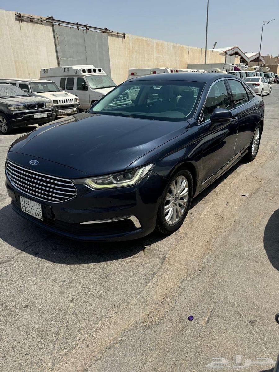 Ford Taurus 202263529430013697111