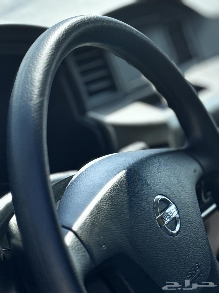 Nissan63528412123779111