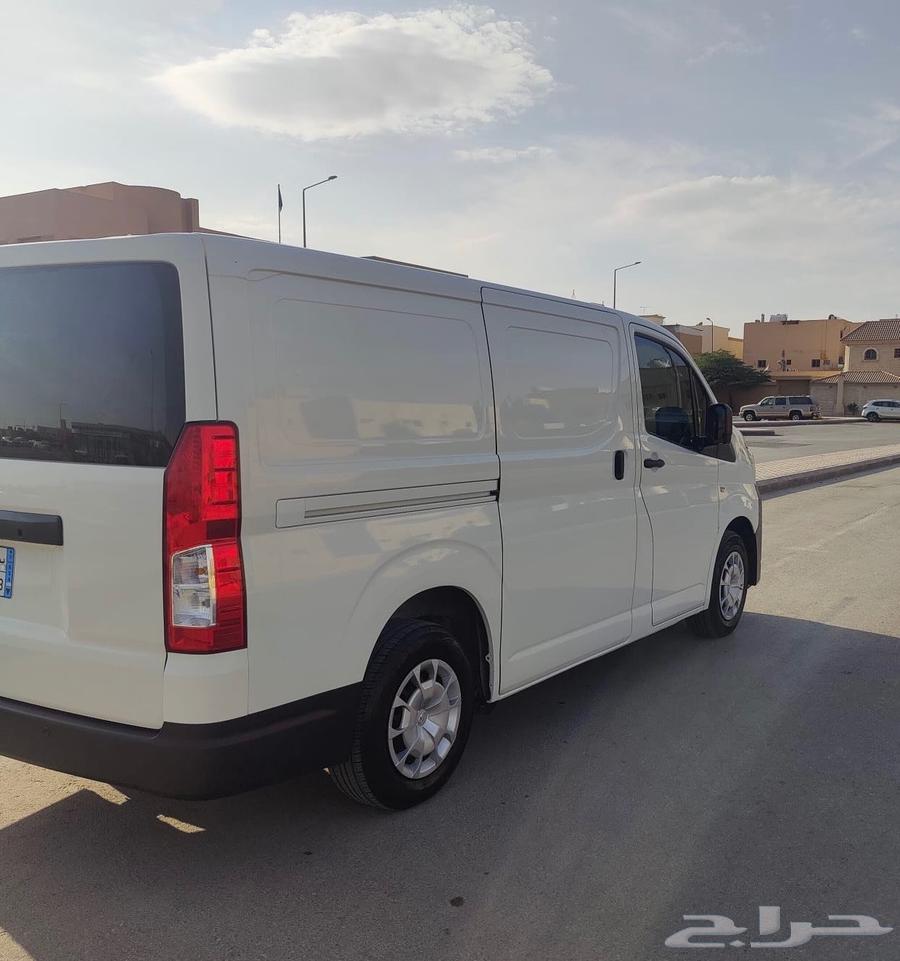 Hiace 2023 diesel van Toyota bus63527947319939113