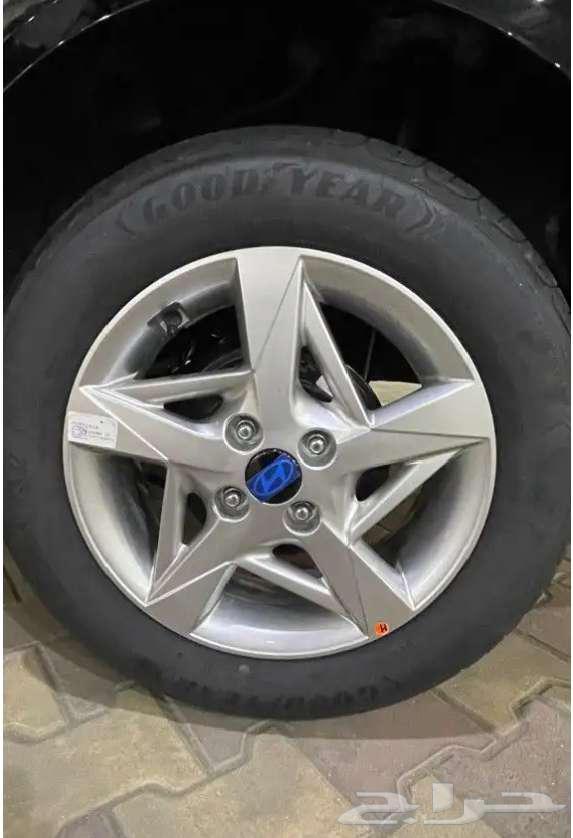 Accent Fleet shape old installments63522418309762114