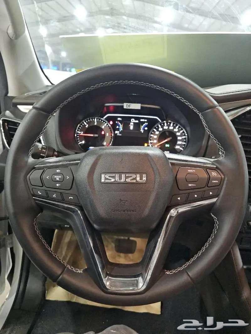 ايسوزو MUX فل كامل ديزل دبل 2024 كاش و أقساط63526625334786113