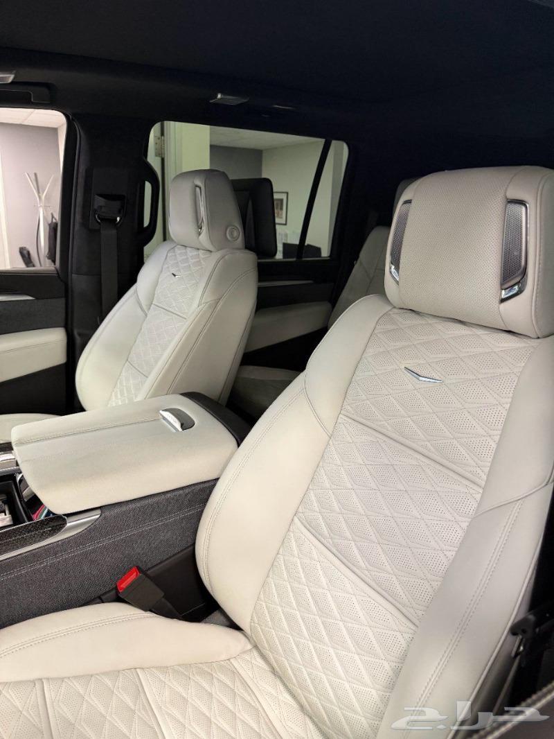 Cadillac Escalade V-Series 202563521639635457111