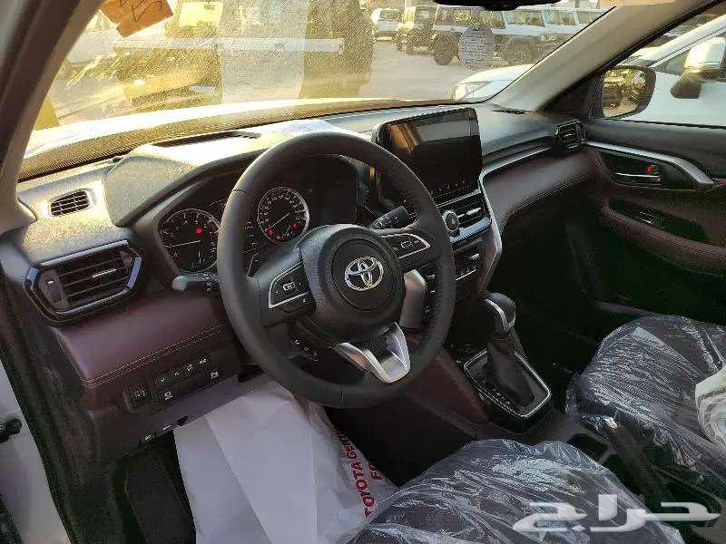Toyota Urban Cruiser 2025, fully loaded, Saudi specification, with customs card63523201863555114
