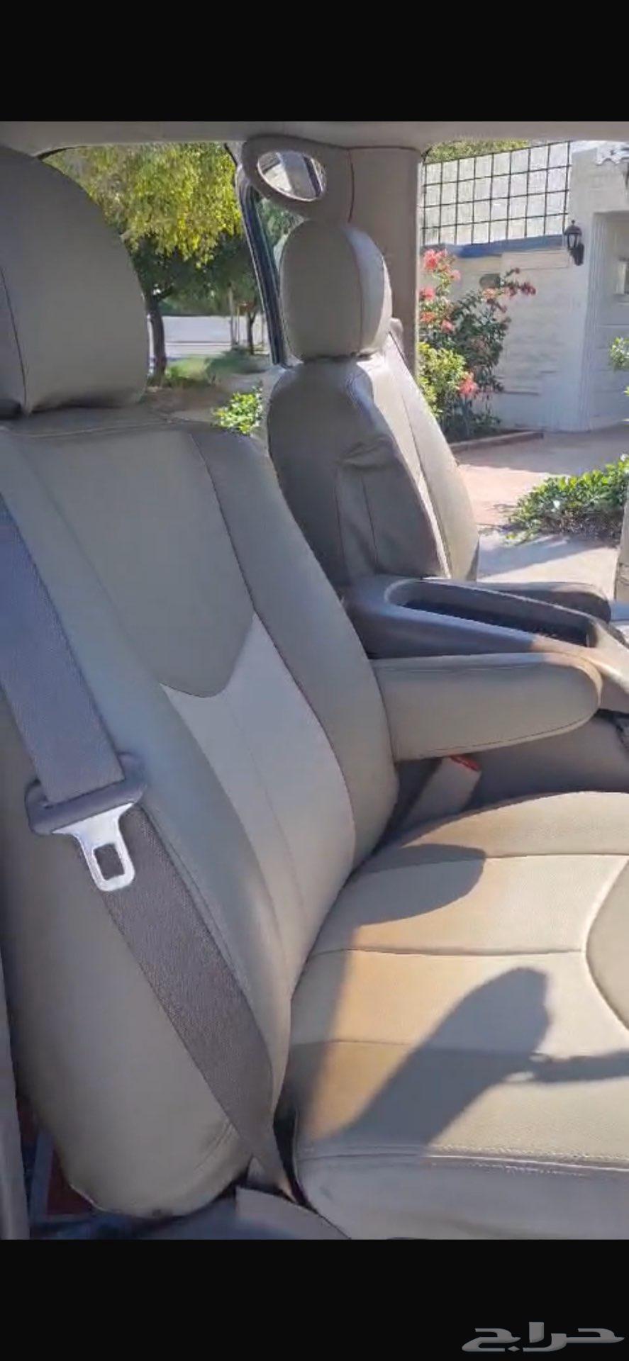 2006 GMC Yukon Seats63521230340739111