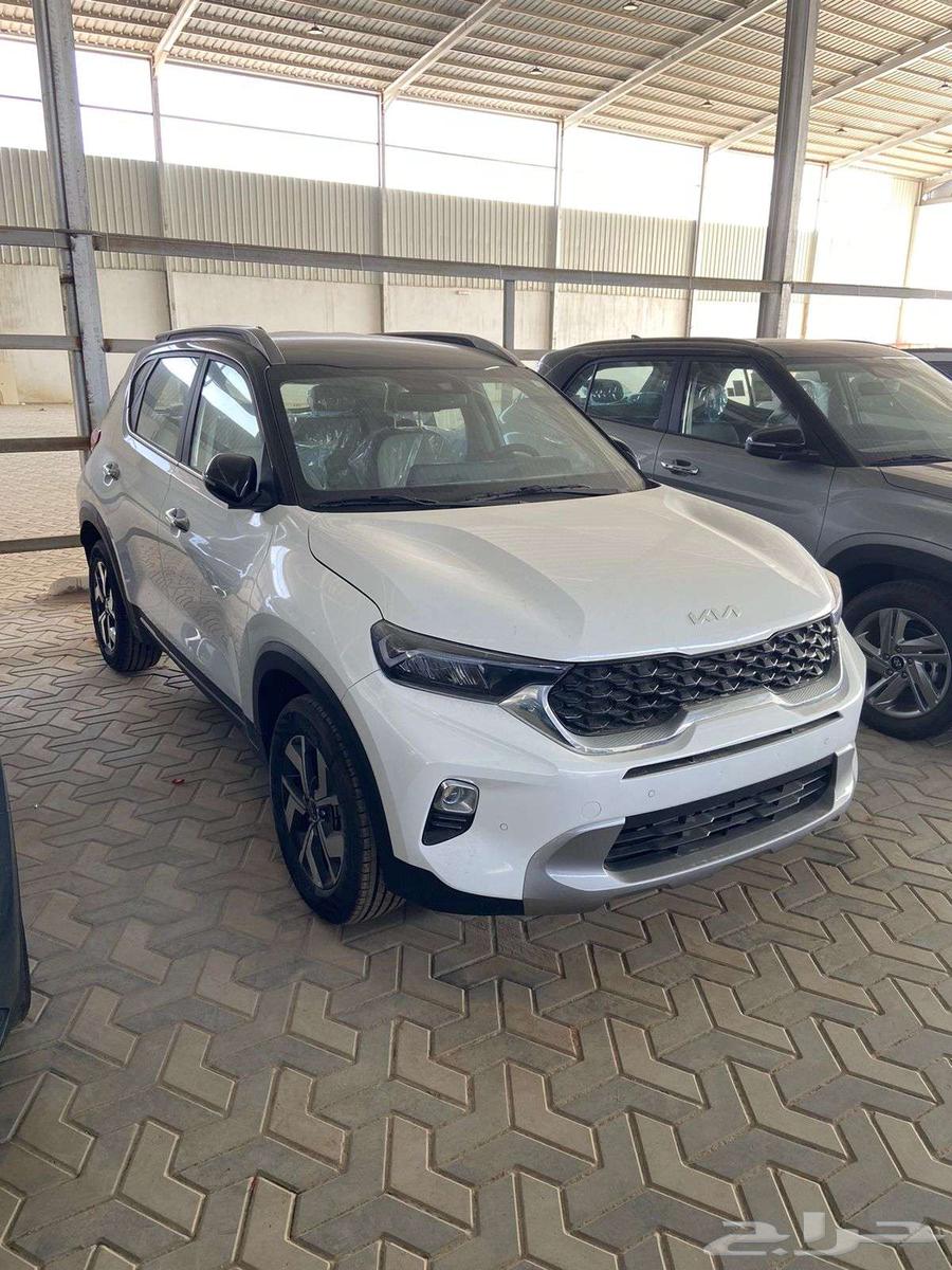 Kia Sonet EX trim 2024 model, offering the lowest price in the market63526141413123112