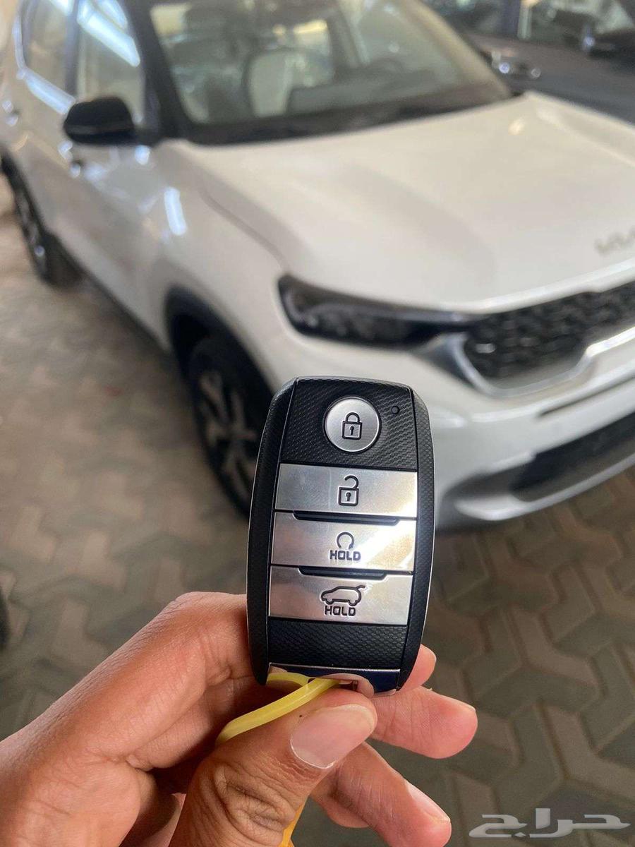 Kia Sonet EX trim 2024 model, offering the lowest price in the market63526141413123114