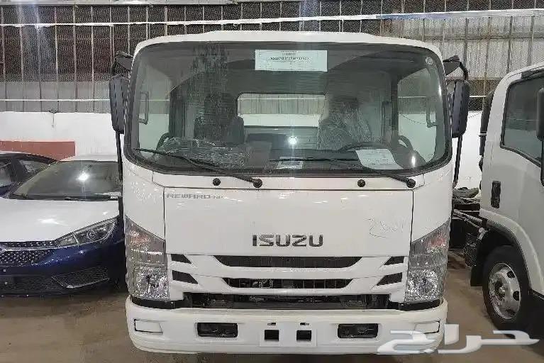 Isuzu Dina 4-ton long 4.35 and short 5.95, 2024 model, installments for institutions63512417272322113