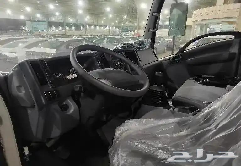 Isuzu Dina 4-ton long 4.35 and short 5.95, 2024 model, installments for institutions63512417272322111