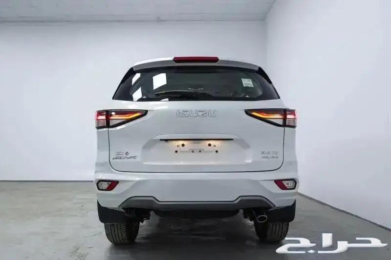 Isuzu MUX Cash and Installments 202463510784651523114