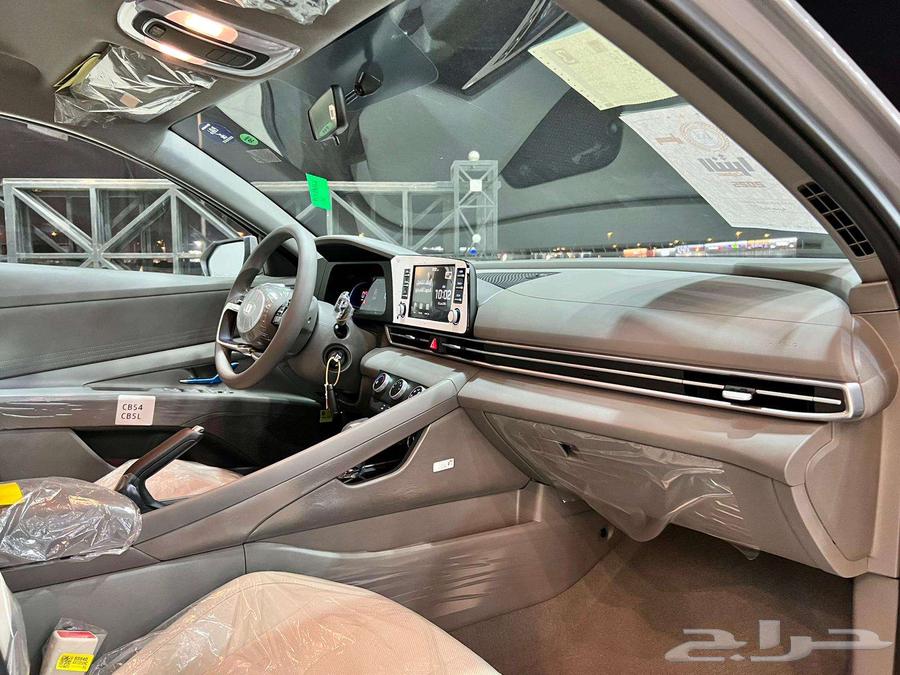 Hyundai Elantra Smart 2.0 and 1600 Model 2025 ..63513157092355112