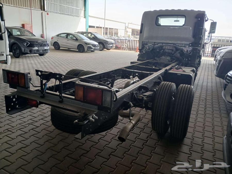 Isuzu Diana 6 ton chassis 6.1063511782849923114