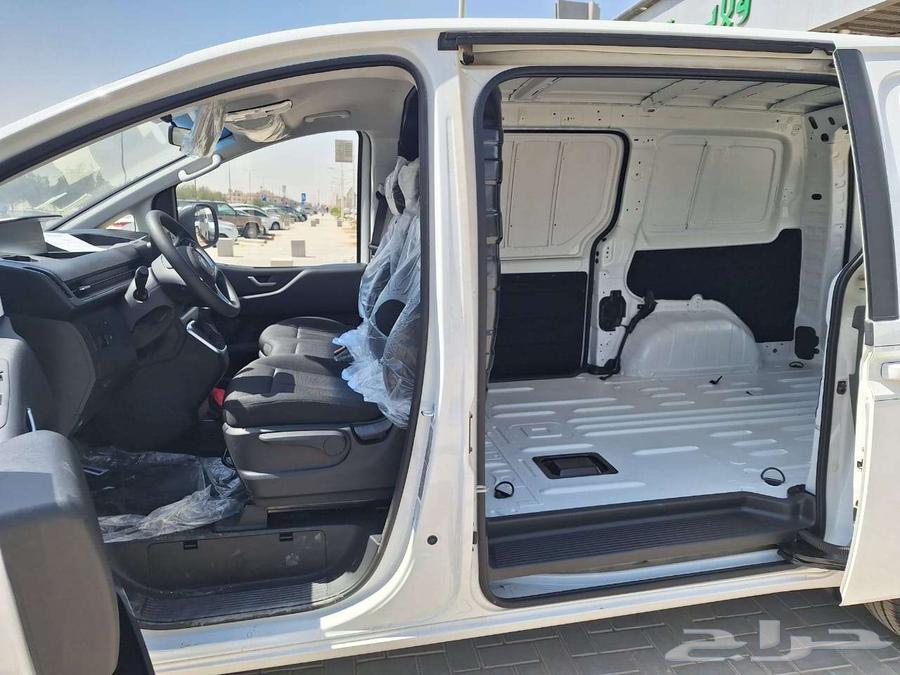 Hyundai Staria Cargo Van Diesel 202563504057870465113